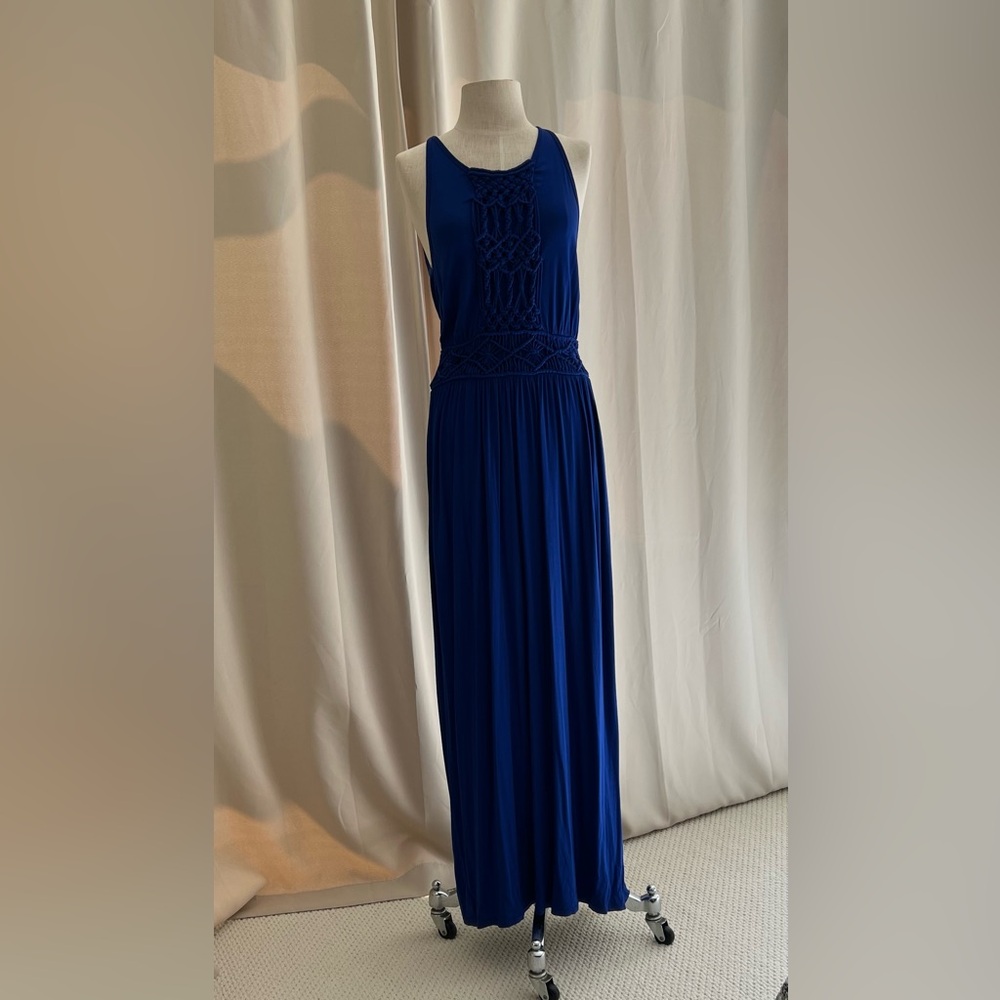 Like new! Trina Turk knit jersey maxi dress with crochet details size XS/S